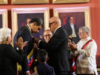 Nicolás Maduro installeras för en tredje ämbetsperiod.